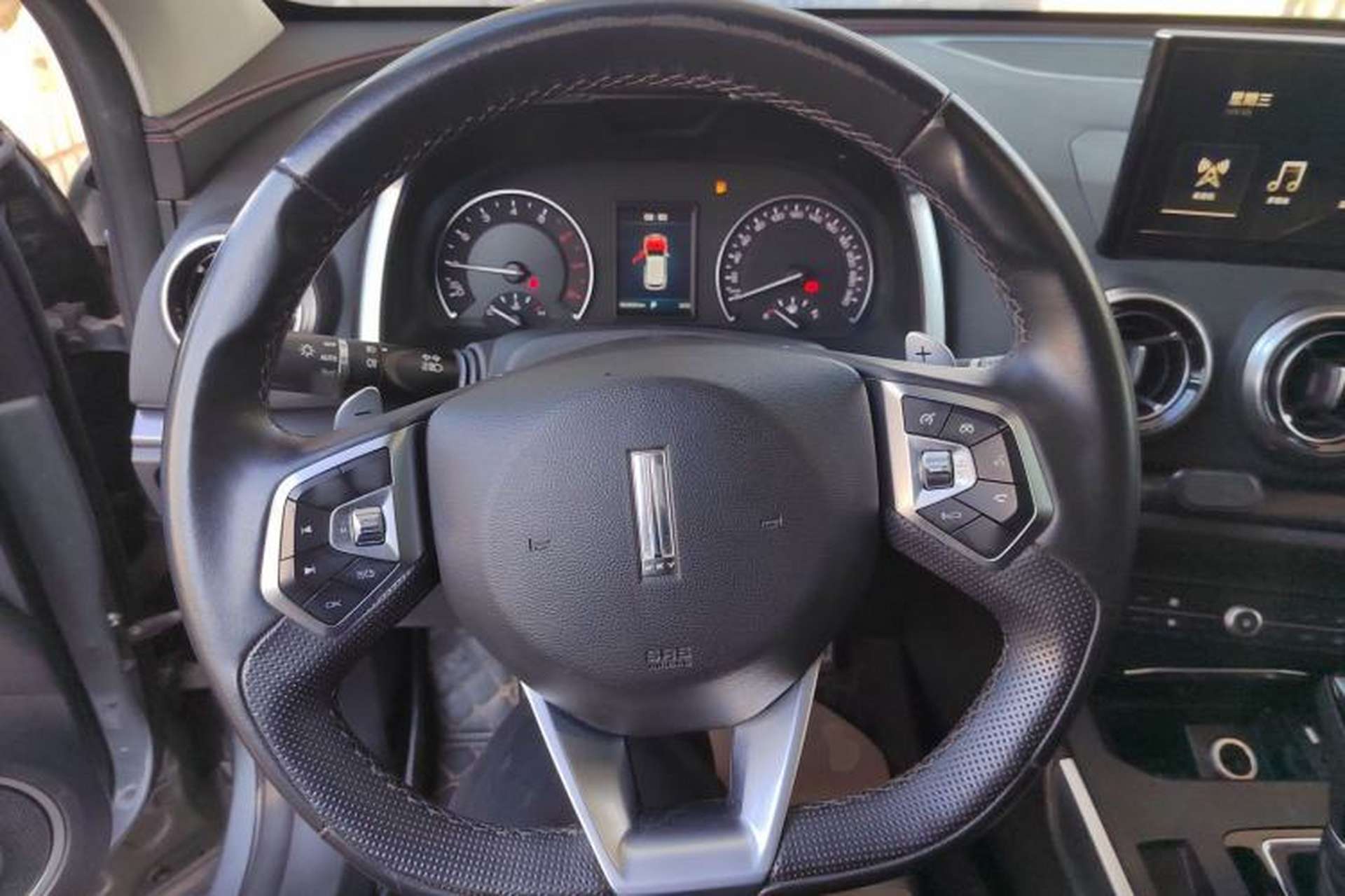 Used Wey VV5 2017 2.0T Ultra-Luxury Version Steering Wheel
