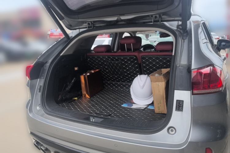 Used Wey VV5 2017 2.0T Ultra-Luxury Version Trunk