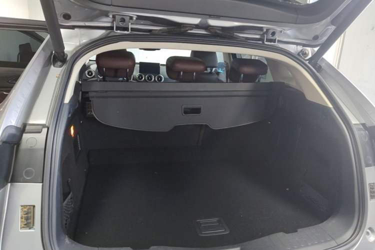Used Wey VV5 2017 2.0T Flagship Edition Trunk