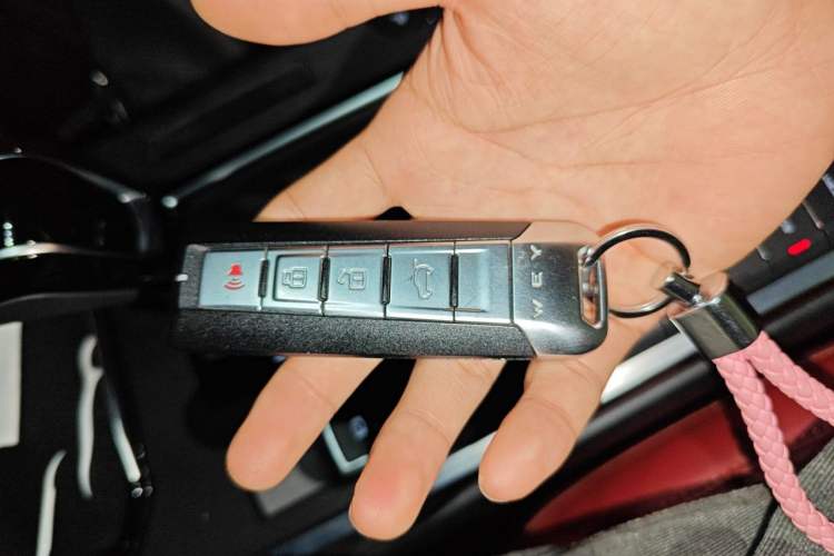 Used Wey VV5 2017 2.0T Ultra-Luxury Version Vehicle Key