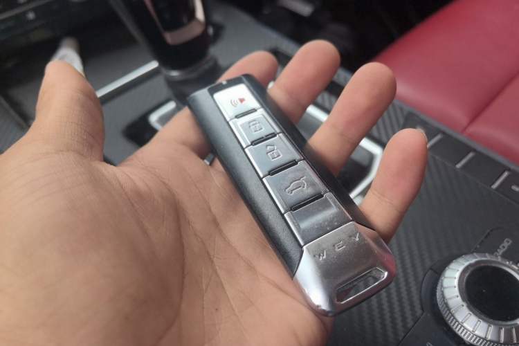 Used Wey VV5 2017 2.0T Ultra-Luxury Version Vehicle Key