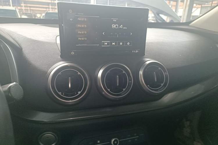 Used Wey VV5 2017 2.0T Flagship Edition Audio And AC Panel