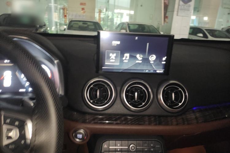 Used Wey VV5 2017 2.0T Flagship Edition Center Console