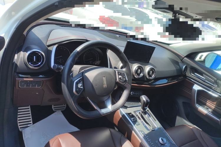 Used Wey VV5 2017 2.0T Ultra-Luxury Version Center Console
