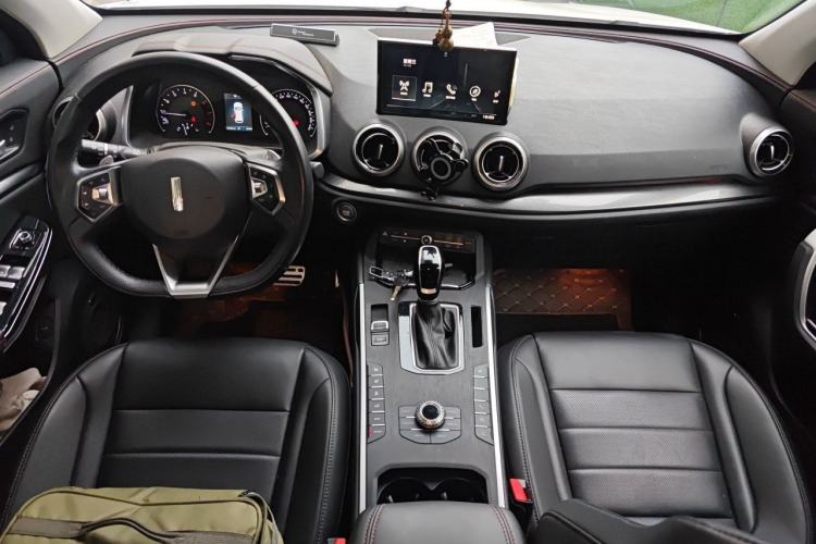 Used Wey VV5 2017 2.0T Ultra-Luxury Version Center Console