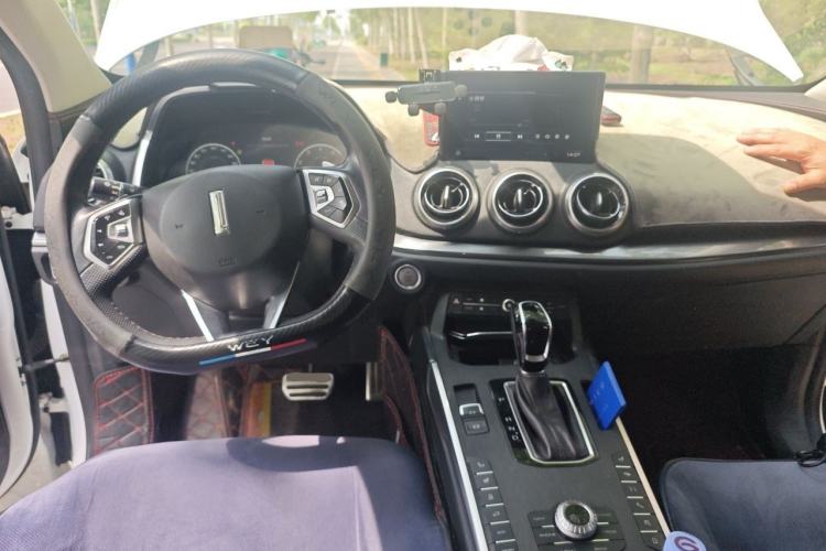 Used Wey VV5 2017 2.0T Flagship Edition Center Console