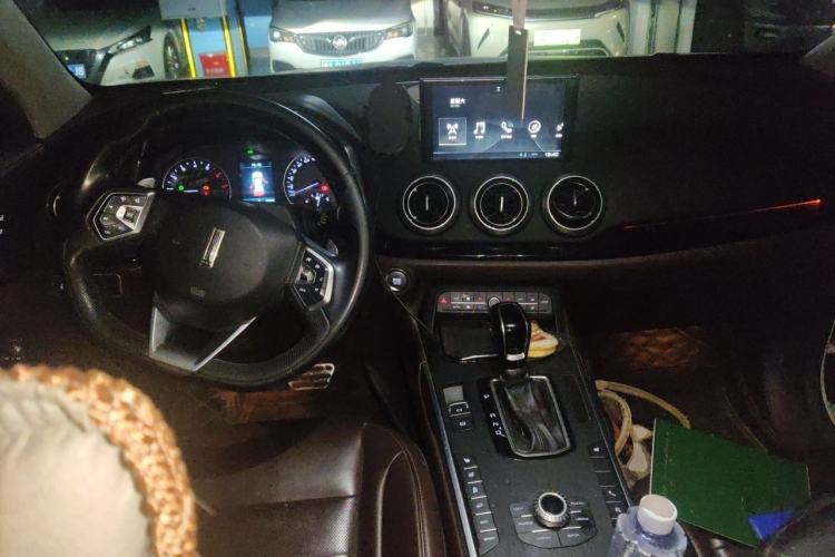 Used Wey VV5 2017 2.0T Ultra-Luxury Version Center Console