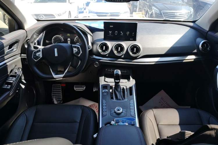 Used Wey VV5 2017 2.0T Flagship Edition Center Console