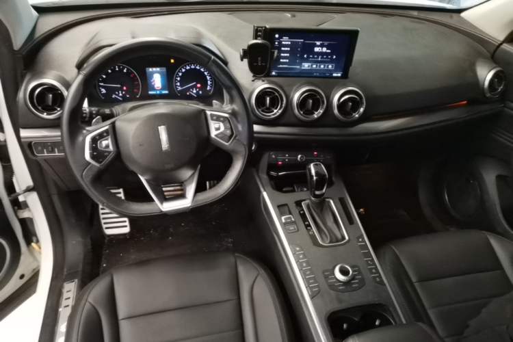 Used Wey VV5 2017 2.0T Ultra-Luxury Version Center Console