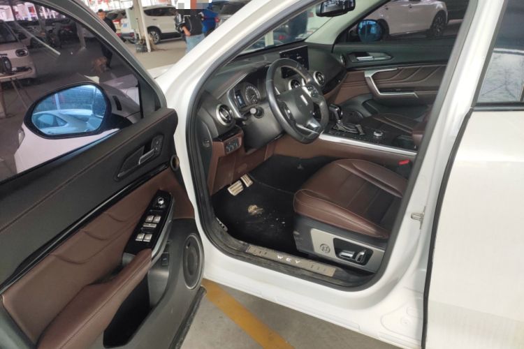 Used Wey VV5 2017 2.0T Ultra-Luxury Version Driver Seat