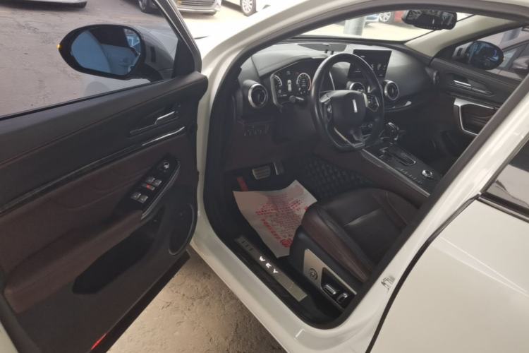 Used Wey VV5 2017 2.0T Flagship Edition Driver Seat