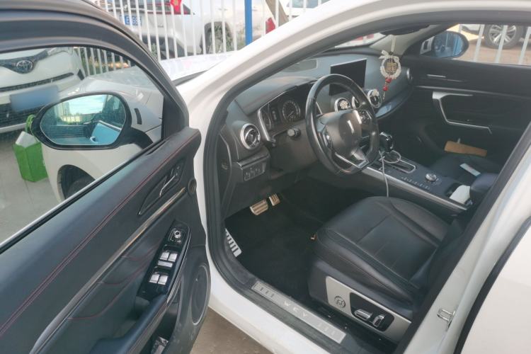 Used Wey VV5 2017 2.0T Ultra-Luxury Version Driver Seat