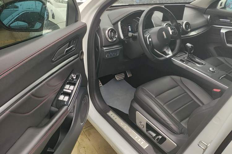 Used Wey VV5 2017 2.0T Ultra-Luxury Version Driver Seat
