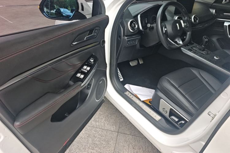 Used Wey VV5 2017 2.0T Ultra-Luxury Version Driver Seat