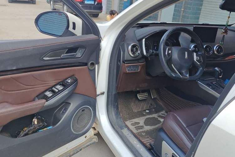 Used Wey VV5 2017 2.0T Ultra-Luxury Version Driver Seat