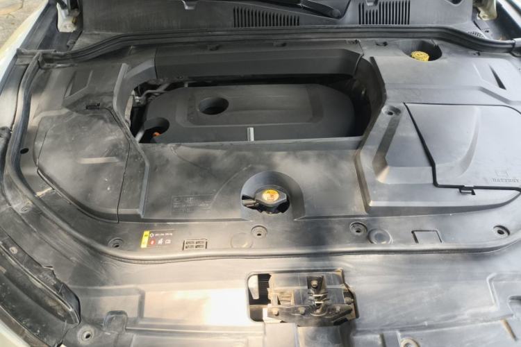 Used Wey VV5 2017 2.0T Ultra-Luxury Version Engine Bay