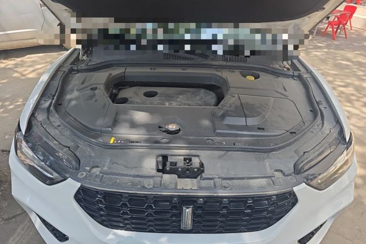 Used Wey VV5 2017 2.0T Ultra-Luxury Version Engine Bay