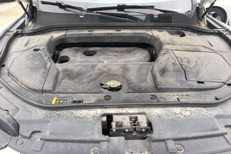 Used Wey VV5 2017 2.0T Ultra-Luxury Version Engine Bay