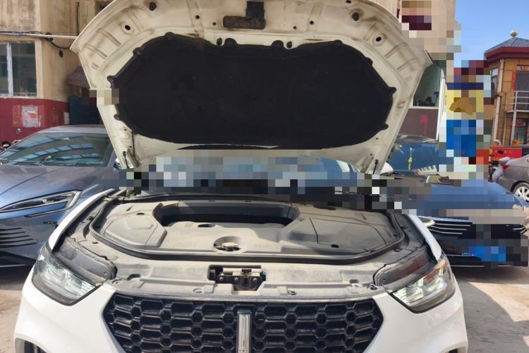 Used Wey VV5 2017 2.0T Ultra-Luxury Version Engine Bay