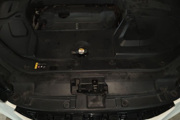Used Wey VV5 2017 2.0T Flagship Edition Engine Bay