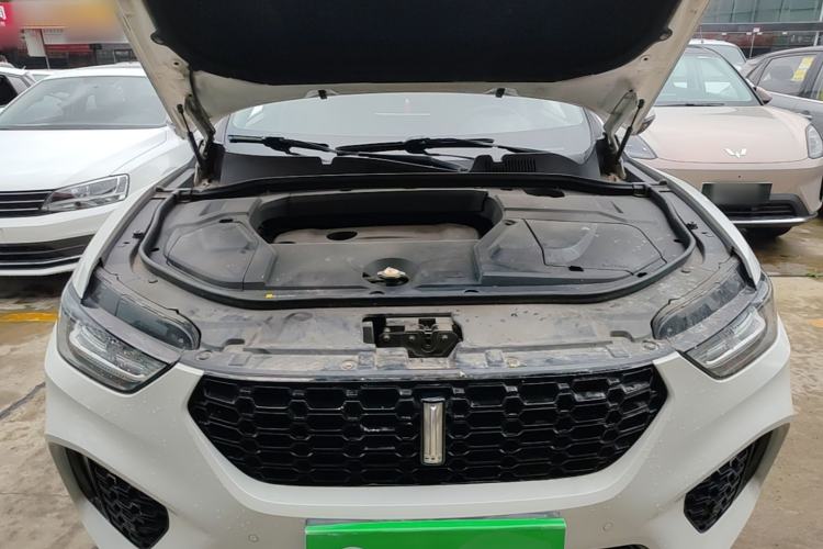 Used Wey VV5 2017 2.0T Flagship Edition Engine Bay