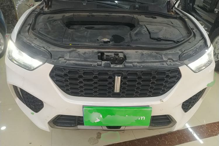 Used Wey VV5 2017 2.0T Flagship Edition Engine Bay