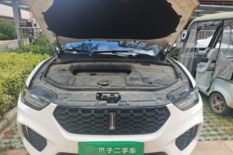 Used Wey VV5 2017 2.0T Ultra-Luxury Version Engine Bay