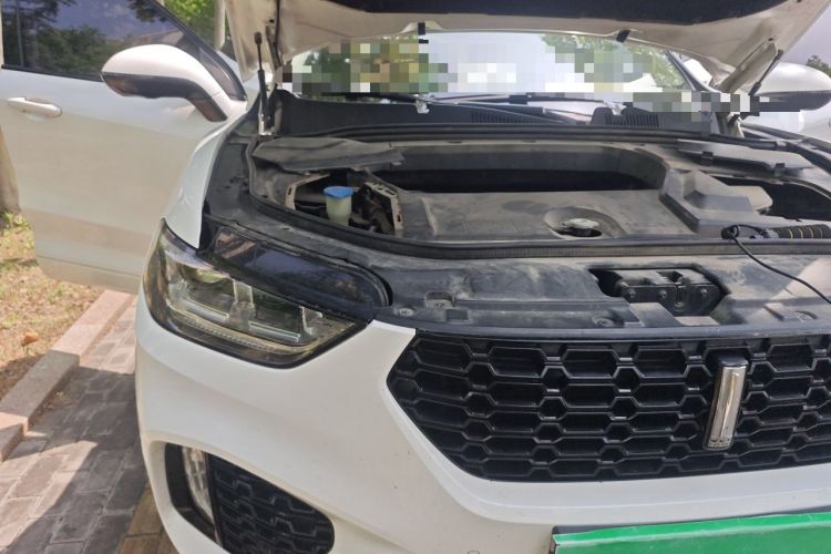Used Wey VV5 2017 2.0T Flagship Edition Engine Bay Right