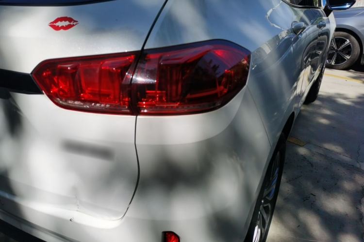 Used Wey VV5 2017 2.0T Ultra-Luxury Version Exterior 3