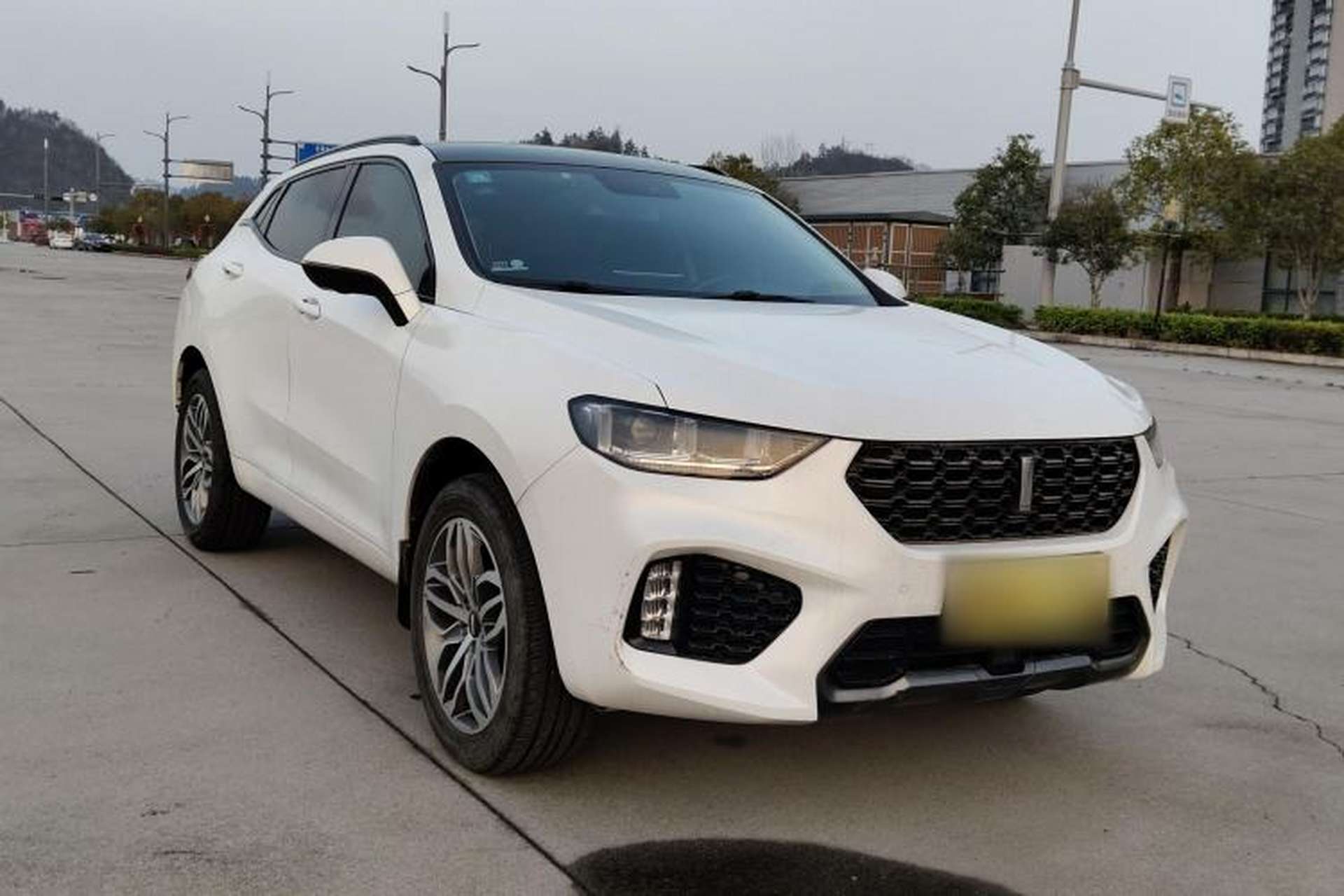Used Wey VV5 2017 2.0T Ultra-Luxury Version Exterior 4