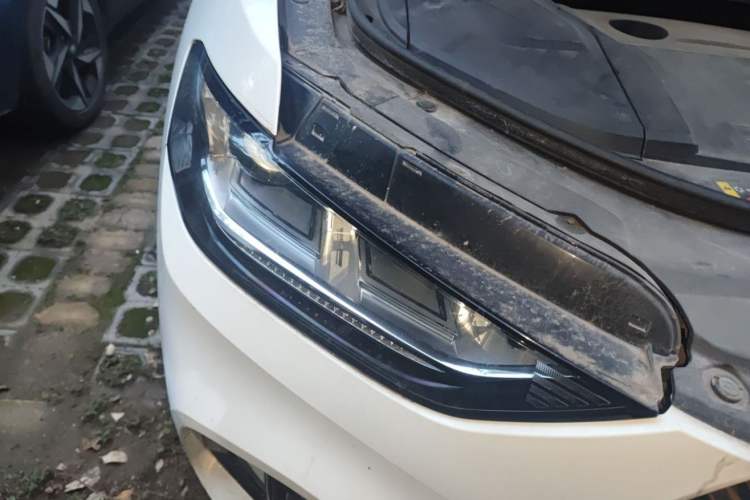 Used Wey VV5 2017 2.0T Flagship Edition Exterior 4