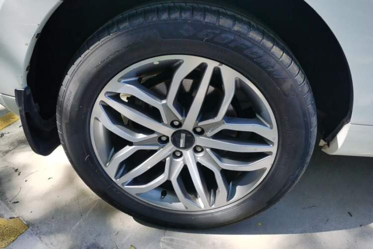 Used Wey VV5 2017 2.0T Ultra-Luxury Version Exterior 5