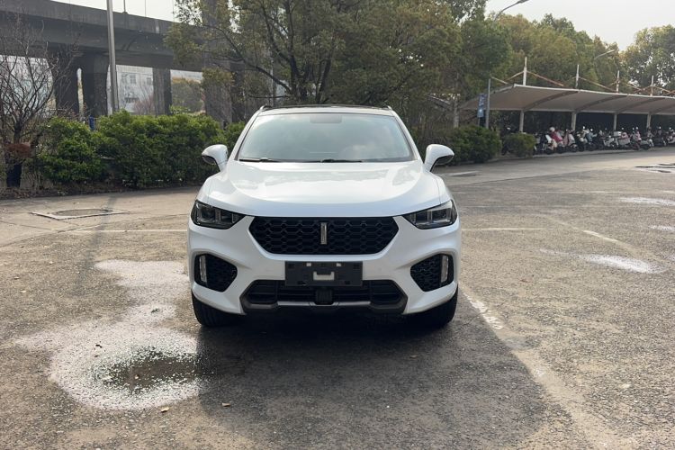 Used Wey VV5 2017 2.0T Ultra-Luxury Version Front