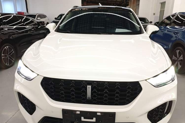 Used Wey VV5 2017 2.0T Ultra-Luxury Version Front