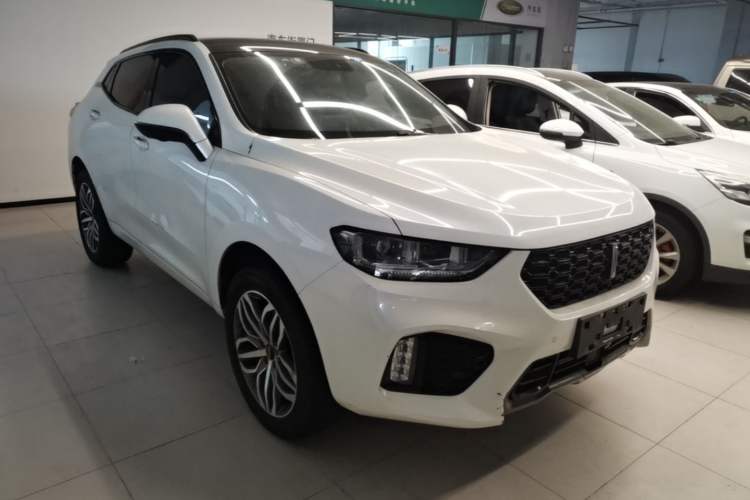 Used Wey VV5 2017 2.0T Ultra-Luxury Version Front Right 45 Deg