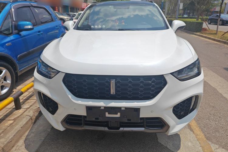 Used Wey VV5 2017 2.0T Ultra-Luxury Version Front
