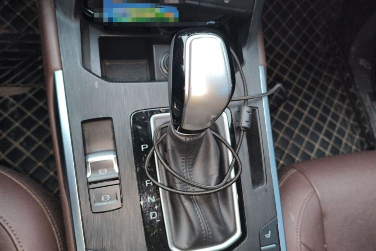 Used Wey VV5 2017 2.0T Flagship Edition Gear Lever
