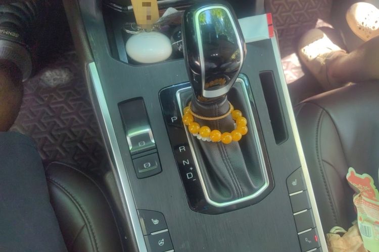 Used Wey VV5 2017 2.0T Ultra-Luxury Version Gear Lever