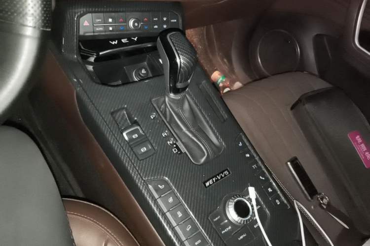 Used Wey VV5 2017 2.0T Flagship Edition Gear Lever