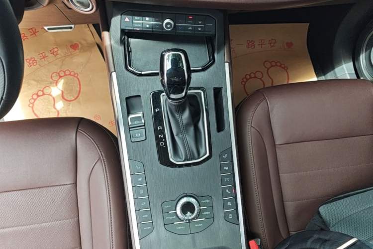 Used Wey VV5 2017 2.0T Flagship Edition Gear Lever