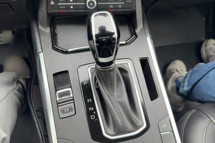 Used Wey VV5 2017 2.0T Ultra-Luxury Version Gear Lever