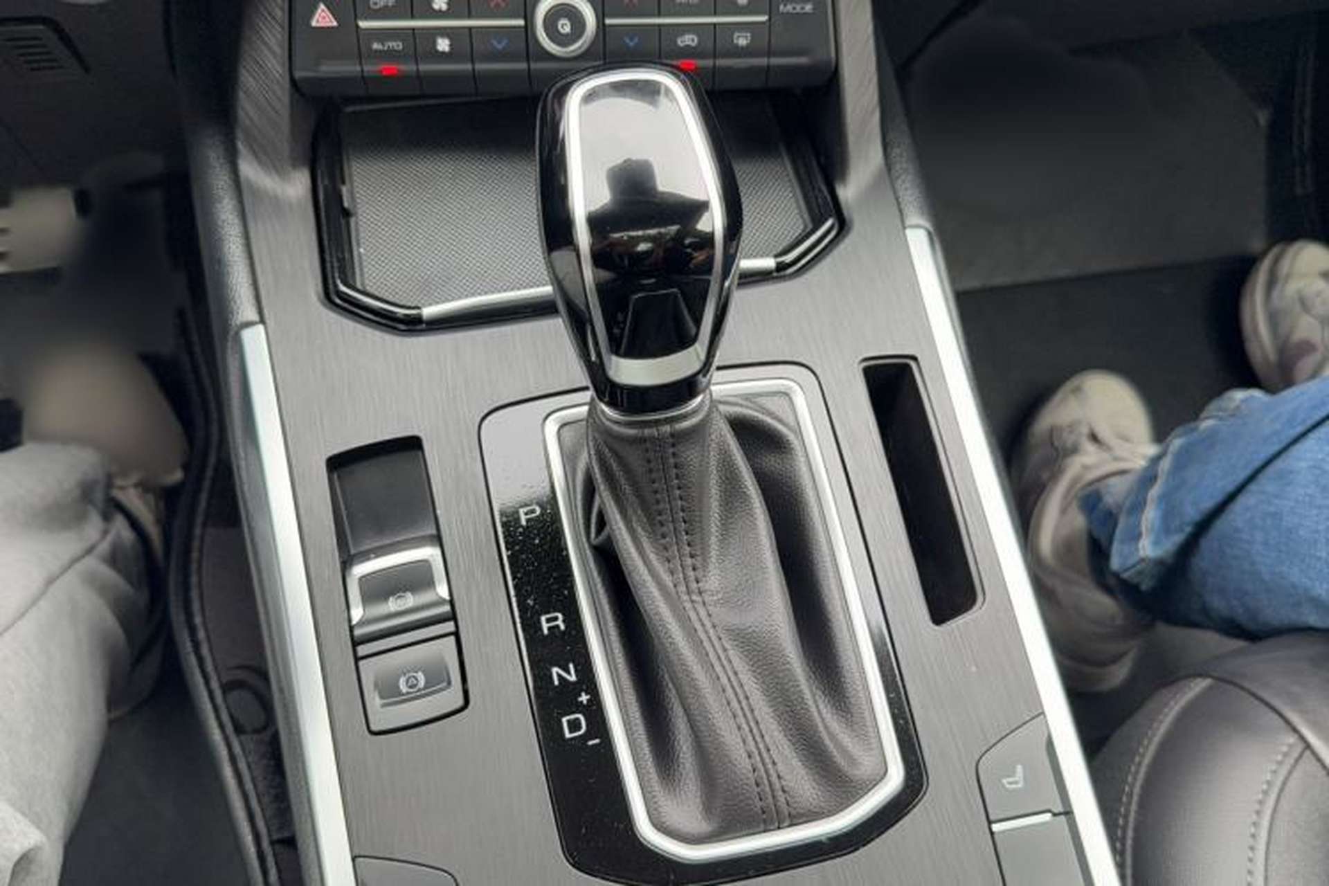 Used Wey VV5 2017 2.0T Ultra-Luxury Version Gear Lever