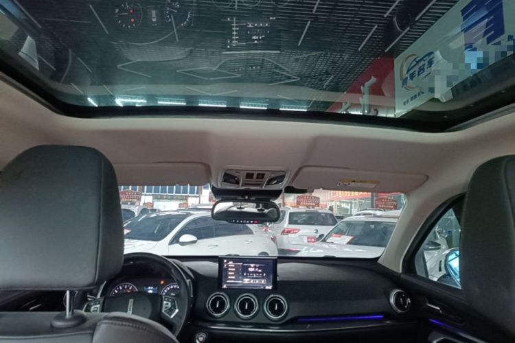 Used Wey VV5 2017 2.0T Ultra-Luxury Version Headliner