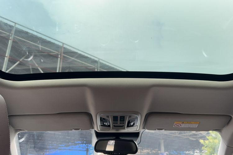 Used Wey VV5 2017 2.0T Ultra-Luxury Version Headliner