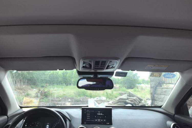 Used Wey VV5 2017 2.0T Ultra-Luxury Version Headliner