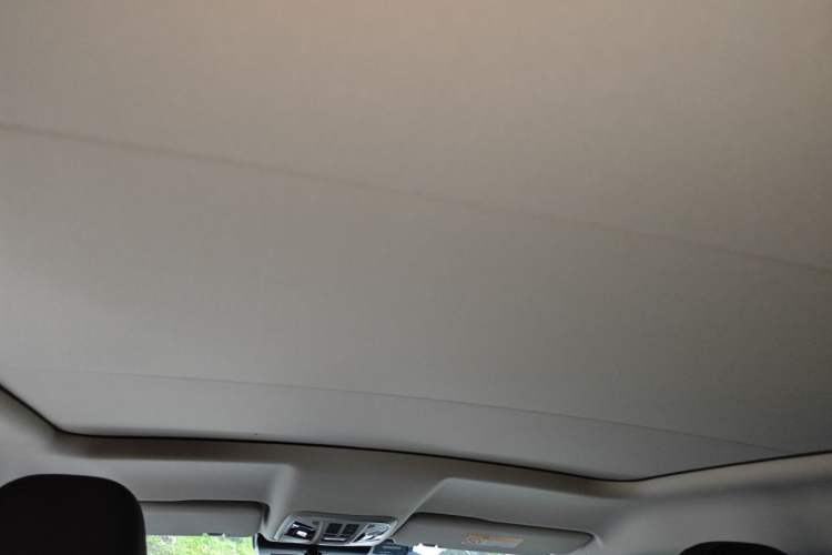 Used Wey VV5 2017 2.0T Ultra-Luxury Version Headliner