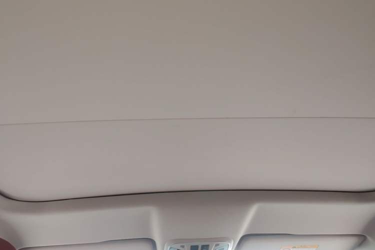 Used Wey VV5 2017 2.0T Flagship Edition Headliner