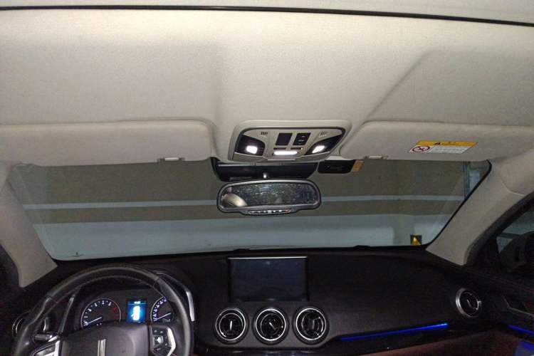 Used Wey VV5 2017 2.0T Ultra-Luxury Version Headliner