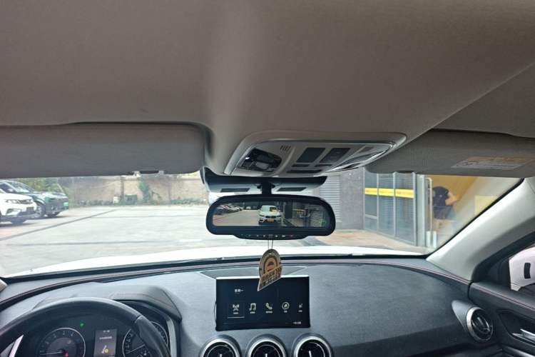 Used Wey VV5 2017 2.0T Ultra-Luxury Version Headliner