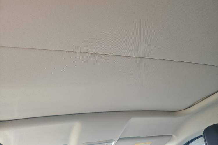 Used Wey VV5 2017 2.0T Ultra-Luxury Version Headliner